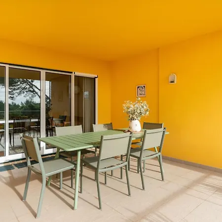 Mar Cascais * エストリル